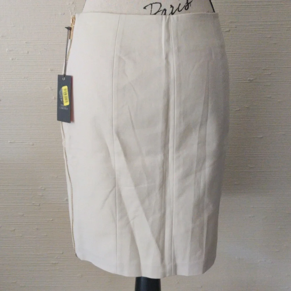 🆕 Beige Vince Camuto career business casual pencil Skirt w/ gold hardware_2